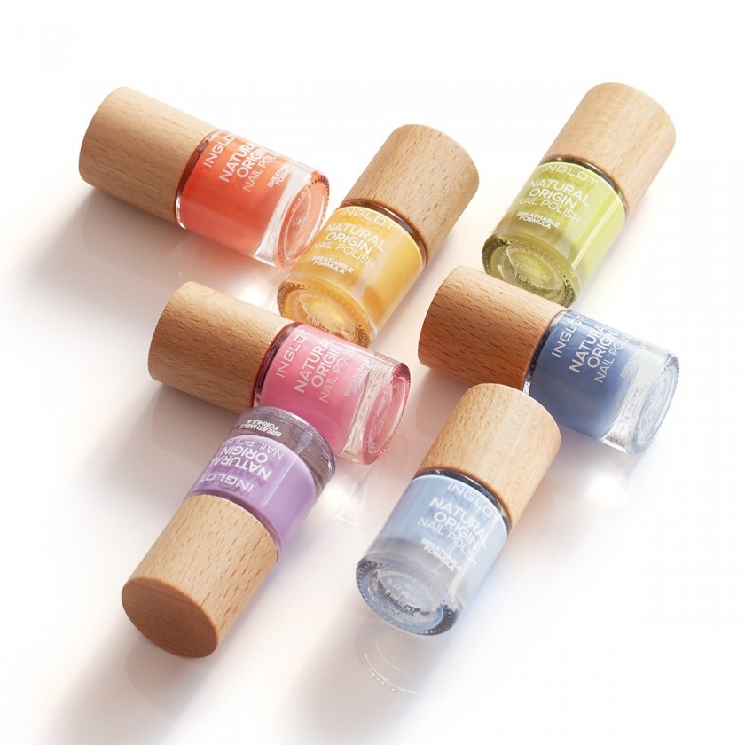 Naturally nourished nails filled with vivid colour!